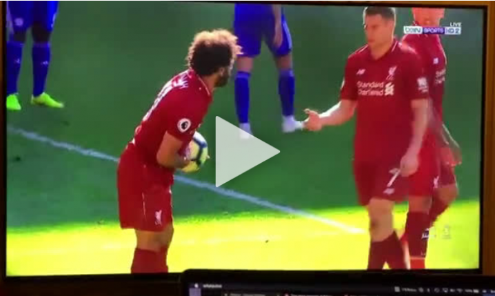 Salah chciał WYKONAĆ rzut karny, ale Milner... [VIDEO]